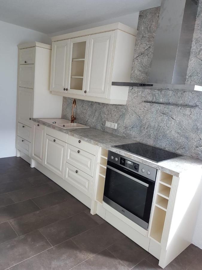 Apartment Huter Jerzens Eksteriør bilde
