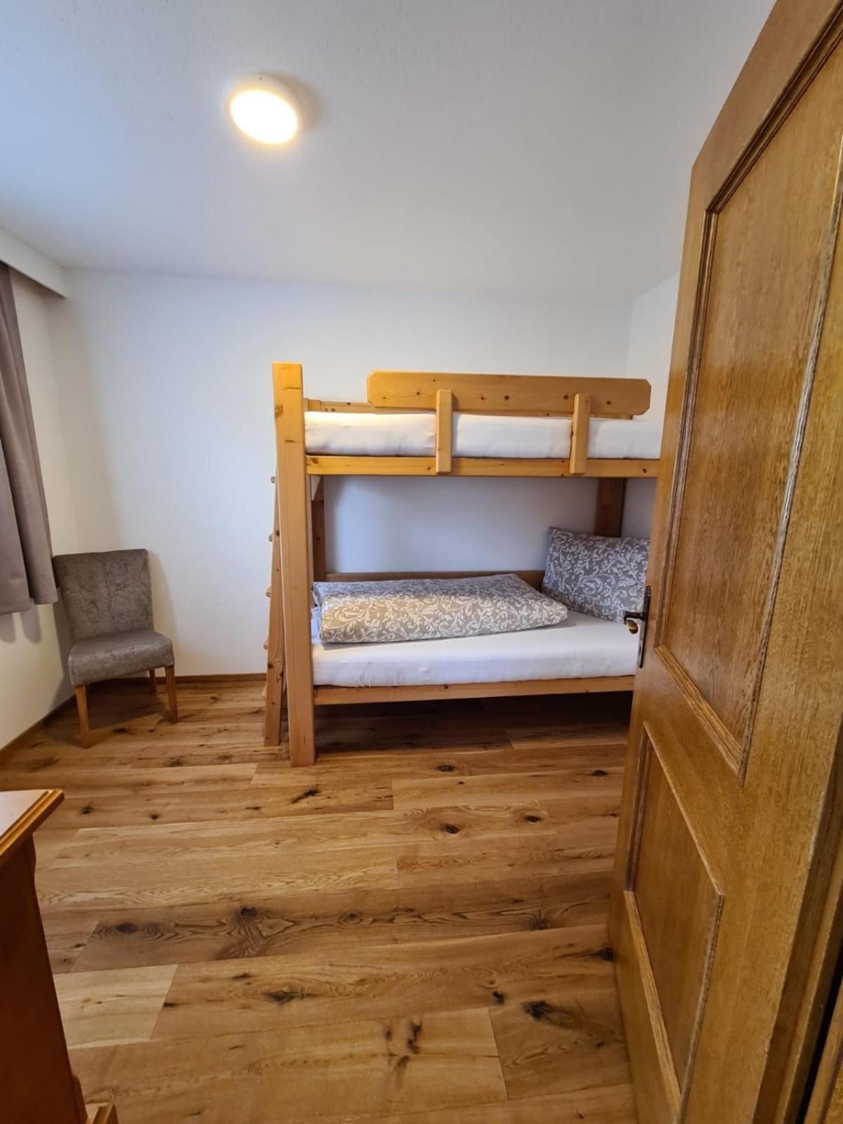 Apartment Huter Jerzens Eksteriør bilde