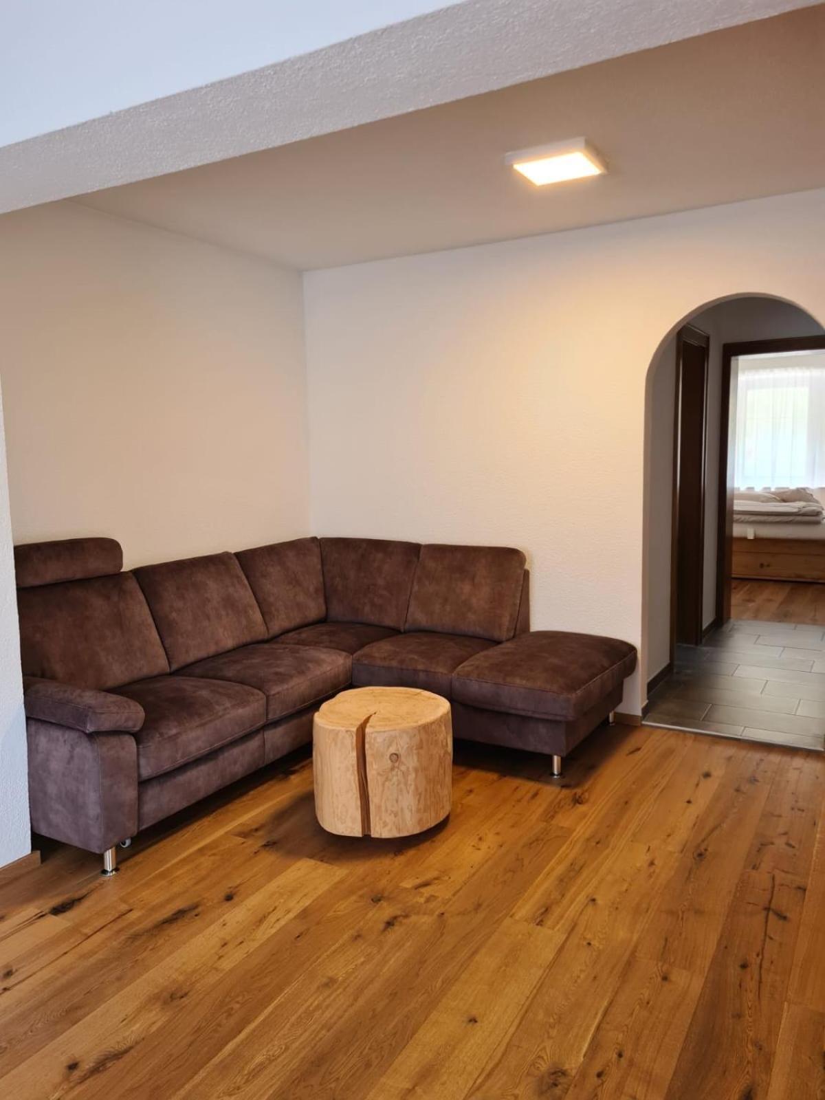 Apartment Huter Jerzens Eksteriør bilde