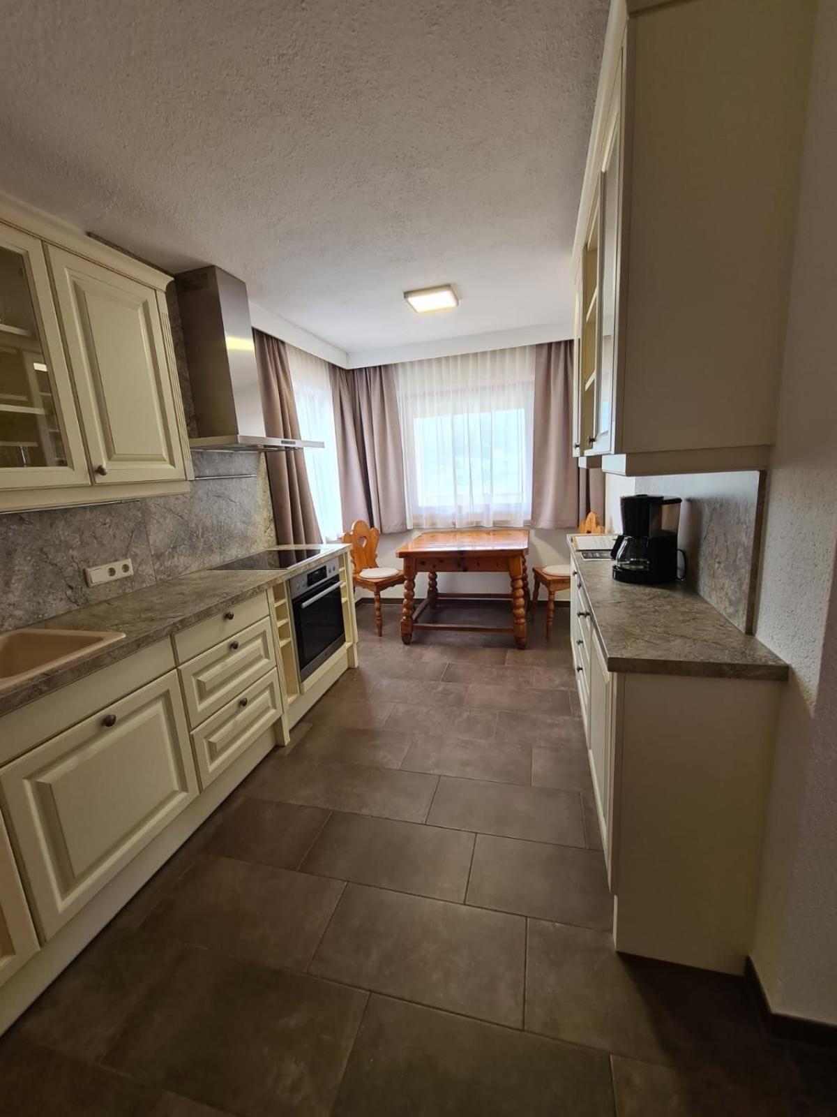 Apartment Huter Jerzens Eksteriør bilde